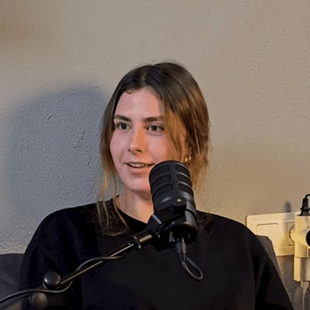 Enara Jiménez, presentadora de En Paralelo